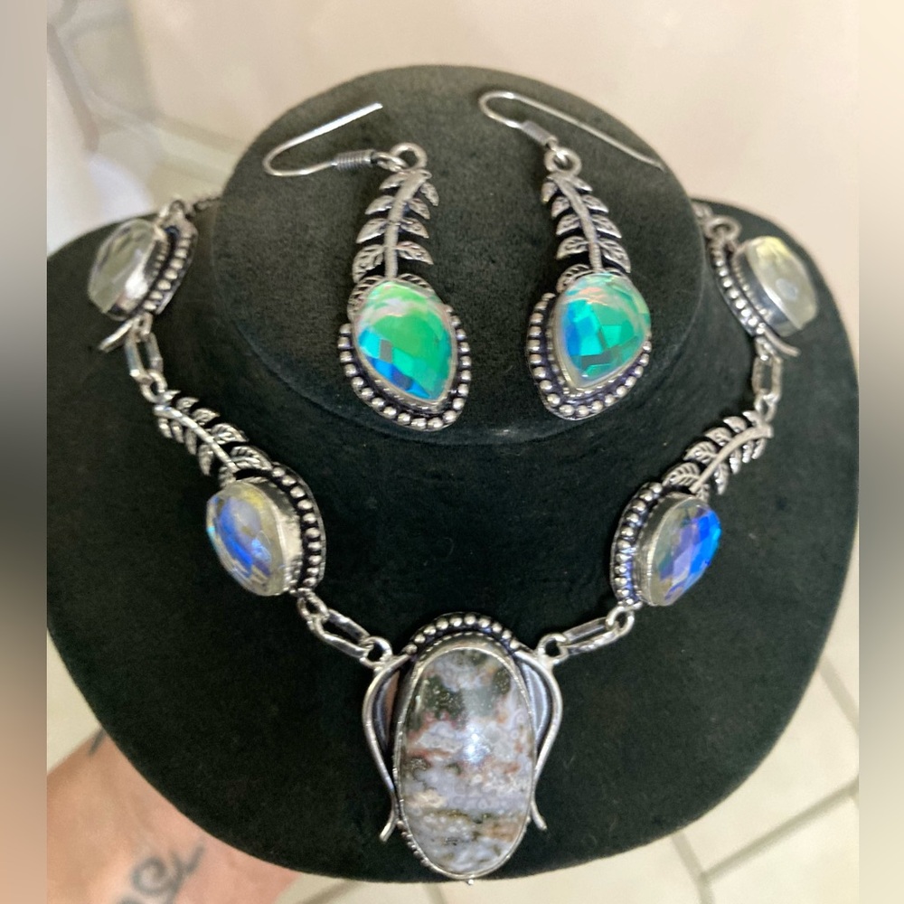 Ocean jasper iridescent opalite stones boho leaf design set necklace + earrings - Picture 13 of 16